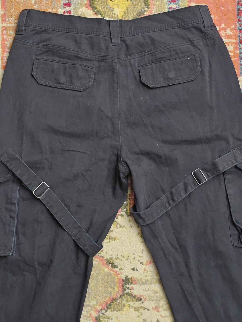 Urban Outfitters Standard Cloth Technical Cargo Pants Large 36x30 Thigh Straps - Picture 8 of 14